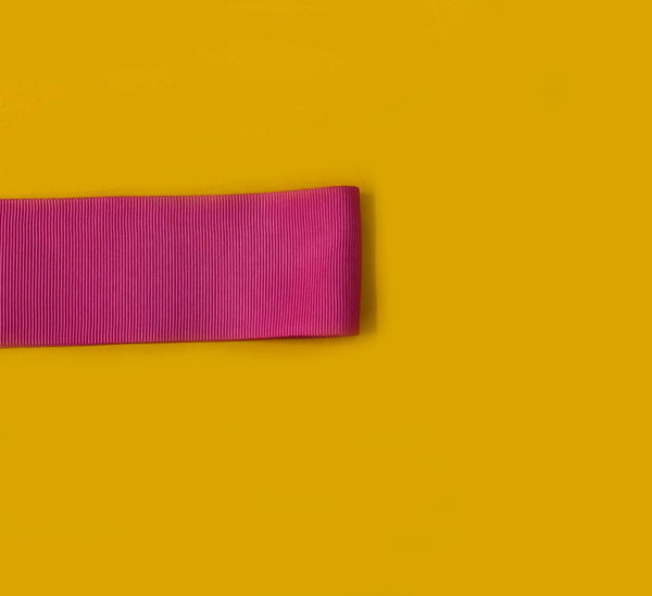 Farbmuster für Reißverschluss-Tasche in gelb-rosa von Stitch by Stitch