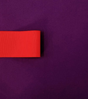 Farbmuster für Reißverschluss-Tasche in lila-rot von Stitch by Stitch